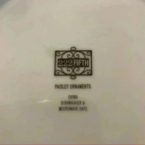 222 Fifth set of 4 “Paisley Ornaments” plates - Picture 8 of 9